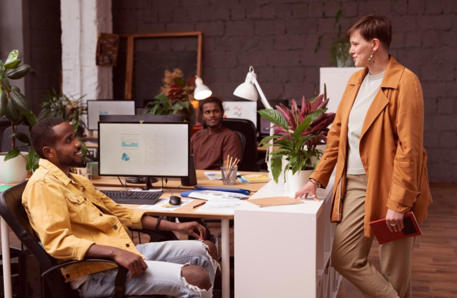 Seminer katılımcıları çalışma ortamı