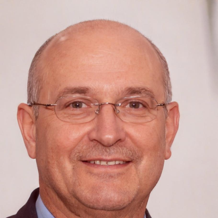 Eğitmen Tarık Soysal