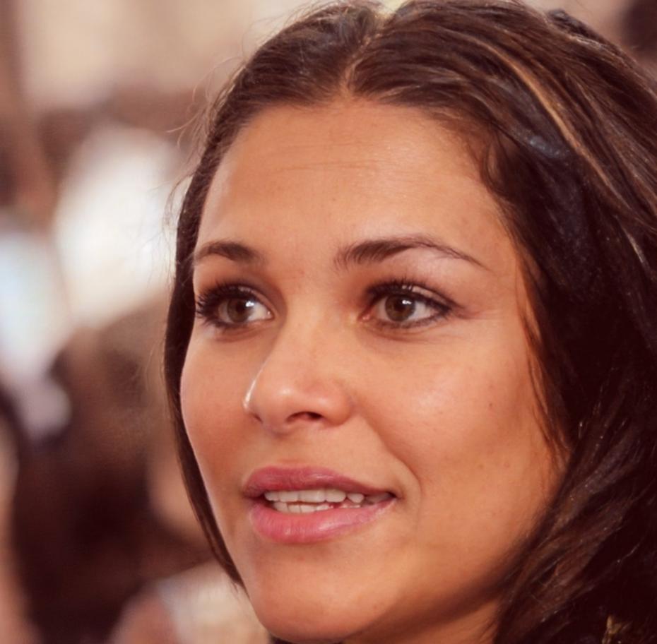 Eğitmen Ece Sarıkaya